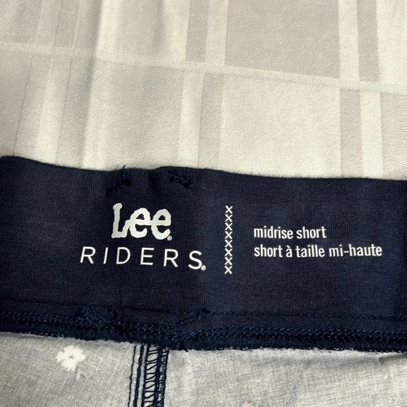 Y2K  utility shorts Cotton,blue floral,mid rise,vtg,NWT comfy,elastic waist band - Picture 6 of 16